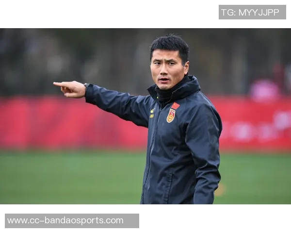 邵佳一在家看电脑时惊现700多条信息不知官宣时机何在