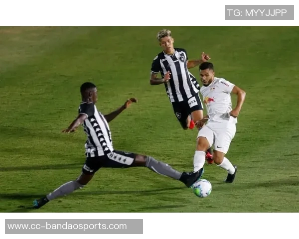 特巴斯坦言与弗洛伦蒂诺的竞争关系从未主动挑战他展现出坚韧不拔的精神 特巴斯坦言与弗洛伦蒂诺的竞争关系从未主动挑战他展现出坚韧不拔的精神