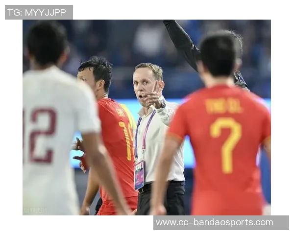 久尔杰维奇团队全运会观战寻宝为U20亚洲杯备战添新动力 久尔杰维奇团队全运会观战寻宝为U20亚洲杯备战添新动力