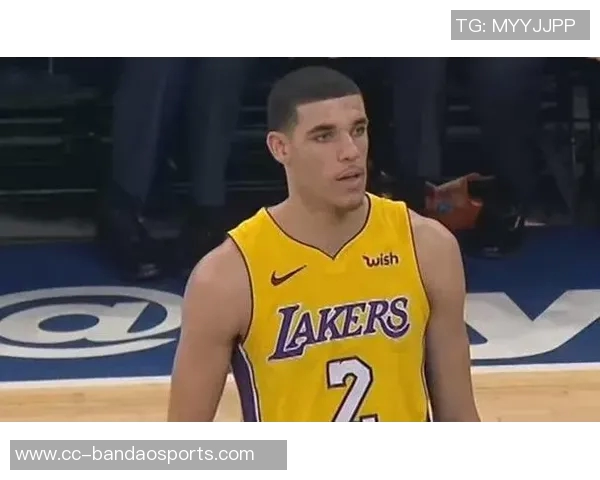 米切尔赞鲍尔赛场思维与詹姆斯相似强调球队所需的关键特质 米切尔赞鲍尔赛场思维与詹姆斯相似强调球队所需的关键特质