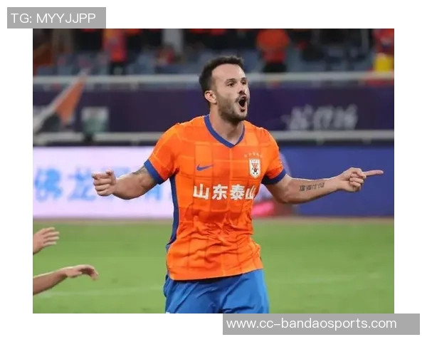 山东泰山足球俱乐部成为中超首支积分突破1500分的球队荣耀时刻