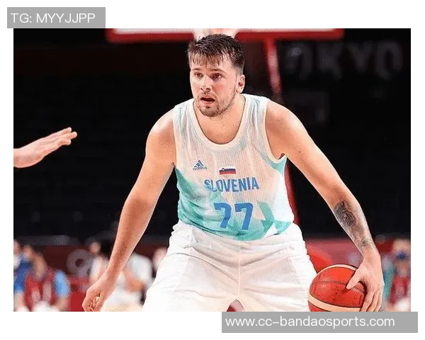 东契奇26岁已成联盟唯一现役30岁前五次入选最佳阵容一阵球员