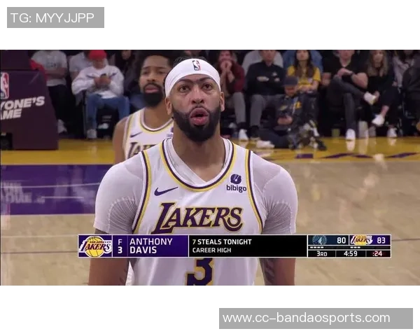 浓眉半场表现亮眼12投6中罚球全中助力球队争胜 浓眉半场表现亮眼12投6中罚球全中助力球队争胜