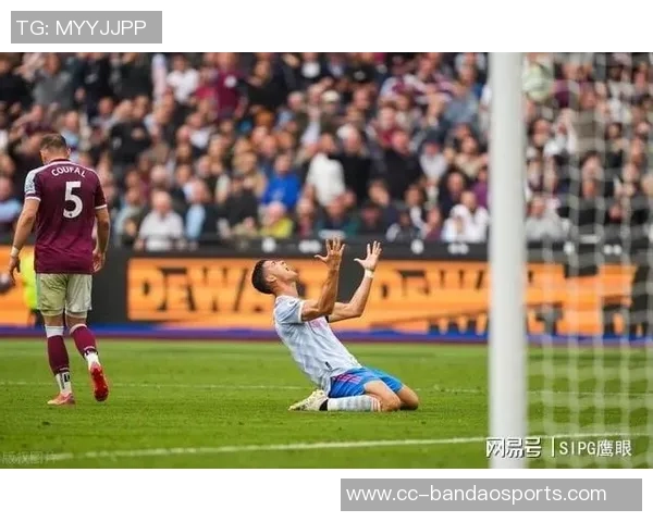 卡梅隆托马斯表现低迷仅得7分助攻6次球队失利引发关注 卡梅隆托马斯表现低迷仅得7分助攻6次球队失利引发关注