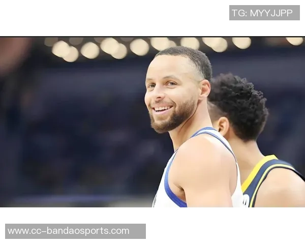 库里三分球表现超群生涯250场6记三分遥遥领先哈登成就倍增 库里三分球表现超群生涯250场6记三分遥遥领先哈登成就倍增